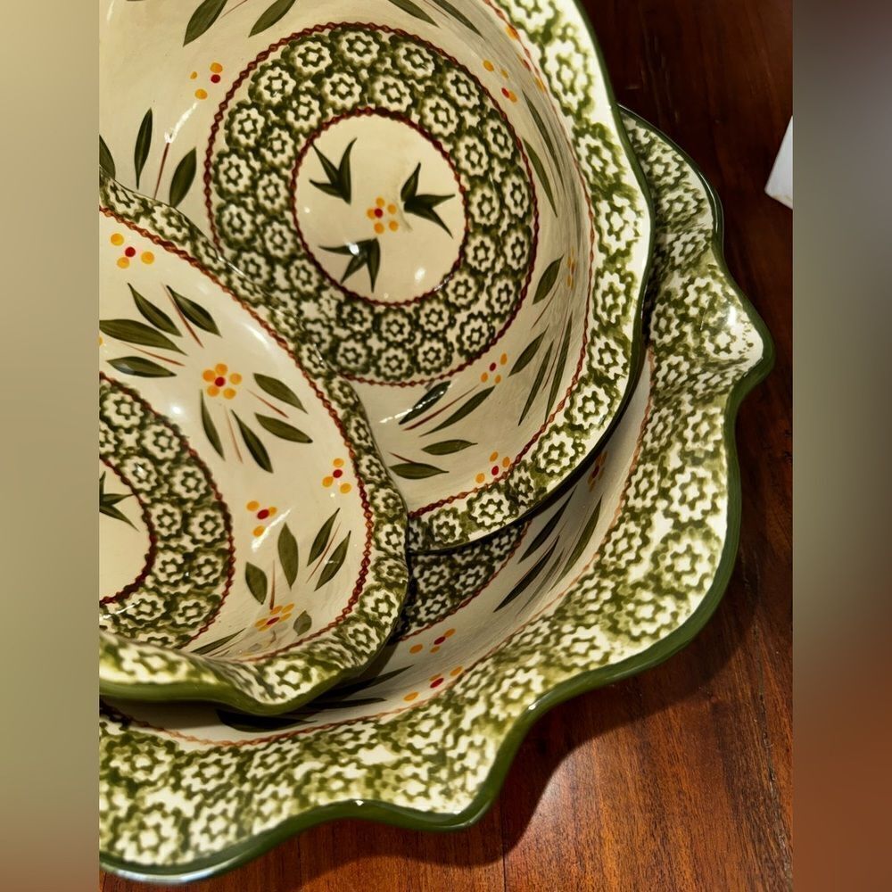 Temp-Tations Tara Old World set of 3 1-2 & 3.5 qt Floral Green Ceramic Bowls